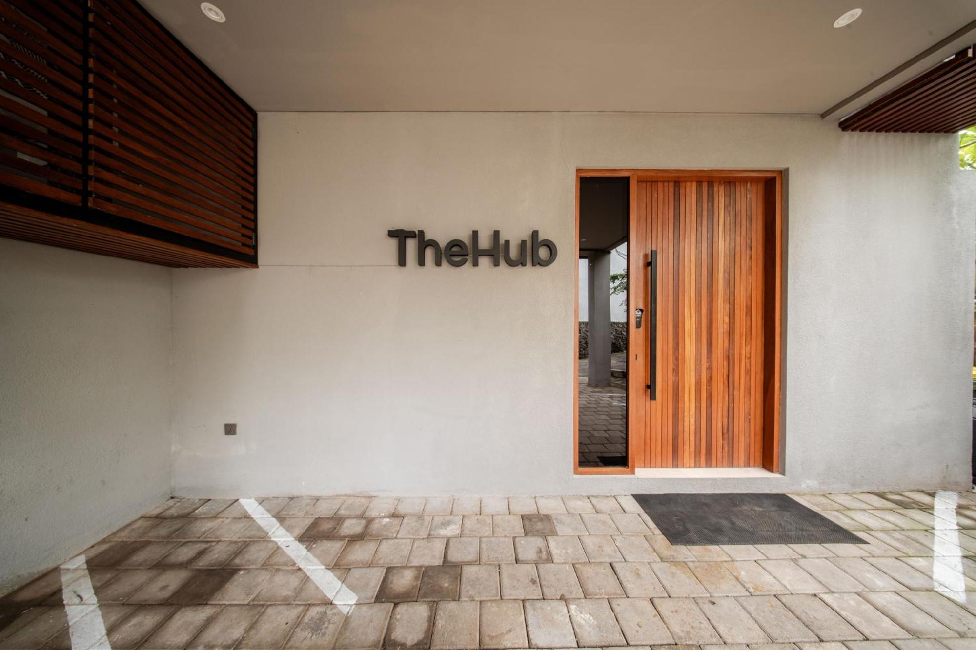 קנגו Thehub Pererenan Coworking, Pool And Rooftop מראה חיצוני תמונה
