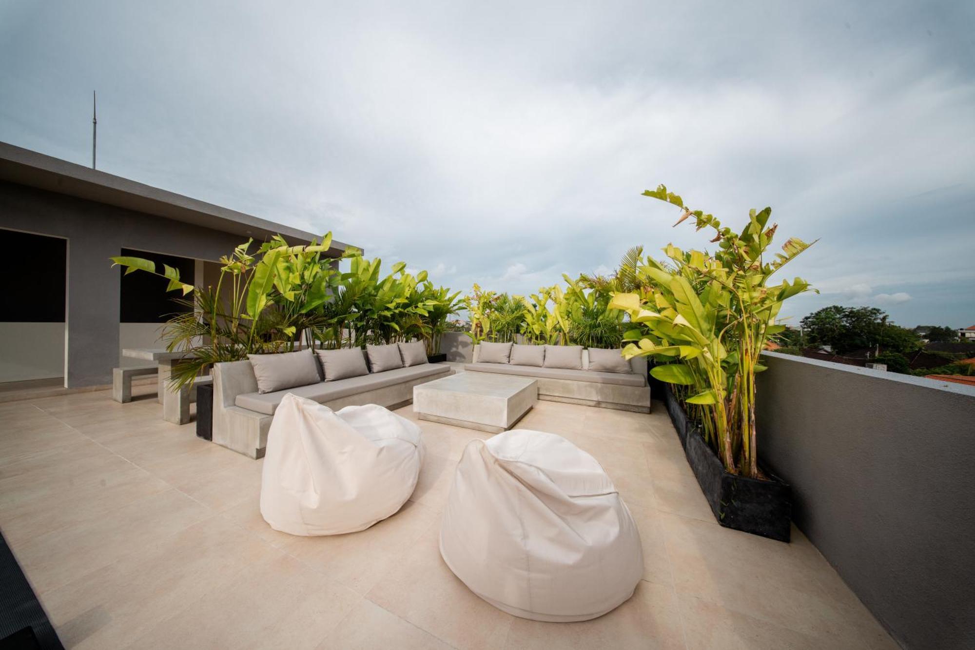 קנגו Thehub Pererenan Coworking, Pool And Rooftop מראה חיצוני תמונה